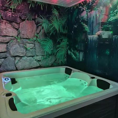 Au Nid D'ange בית נופש